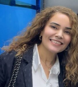 Ayşe Çetintaş – Yazar