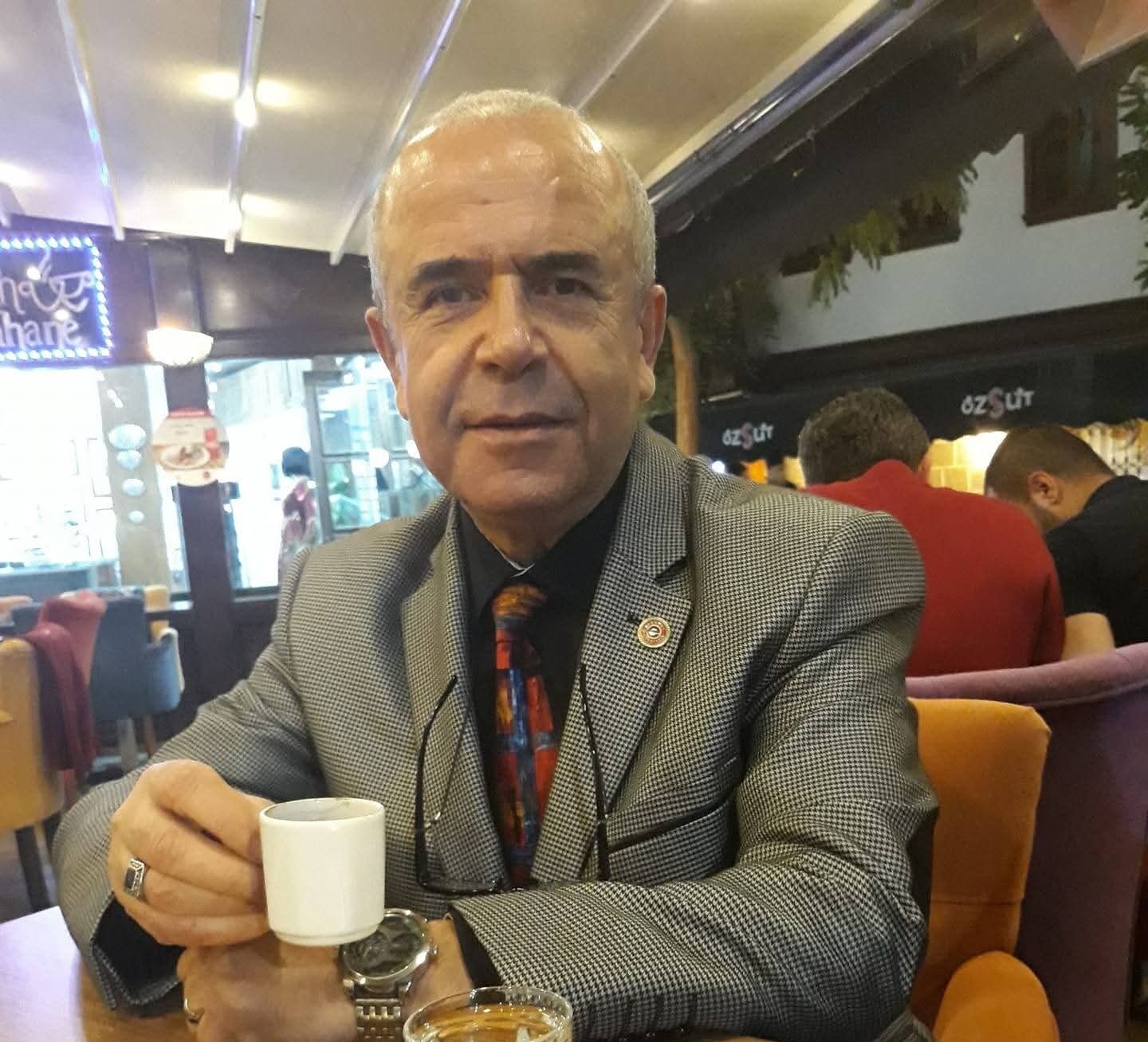 Özcan KARTAL- Eğitimci, Şair, Yazar
